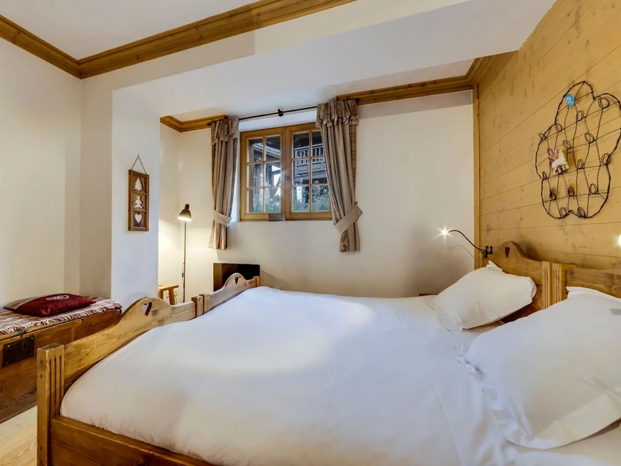 Luxury alpine style apartment in the heart of Val d'Isère photo 10