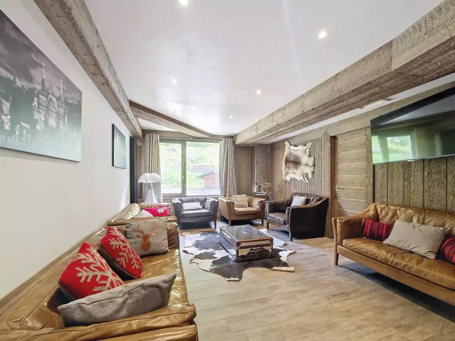 Beautiful apartment in the centre of Val D'Isere photo 2