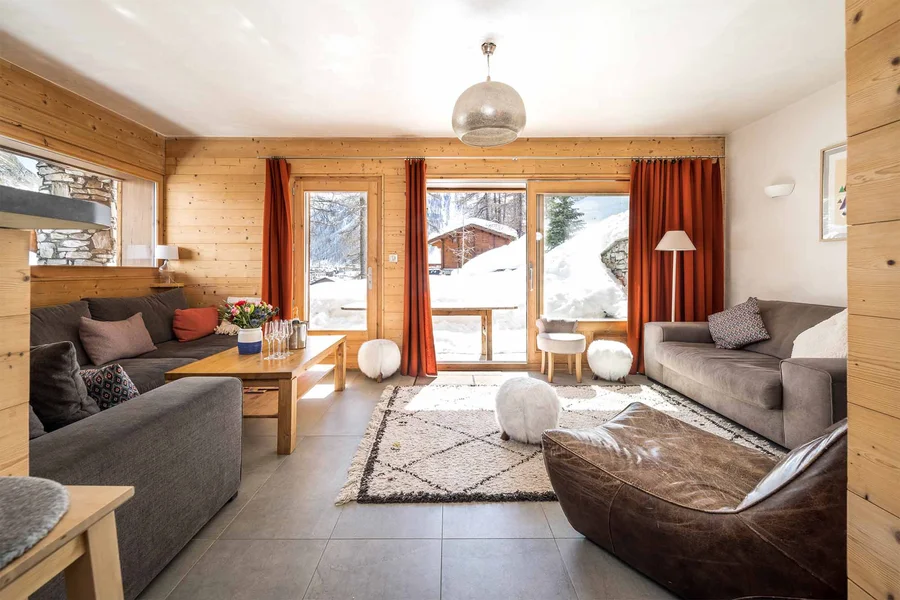 Luxury Chalet for ten in the centre photo 16