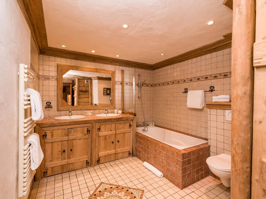 Stunning chalet for ten in quiet area of the resort photo 19