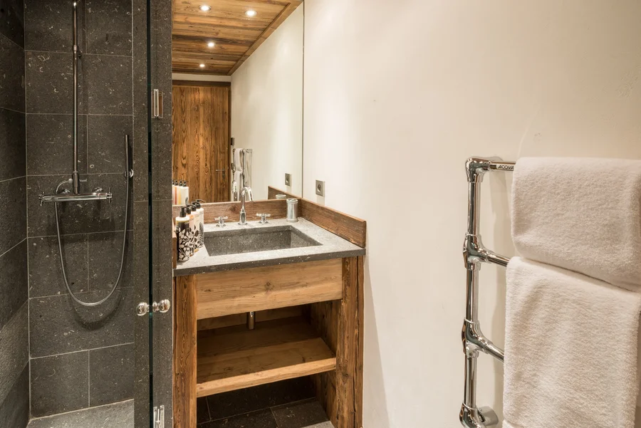 Classy chalet with an indoor swimming pool photo 8