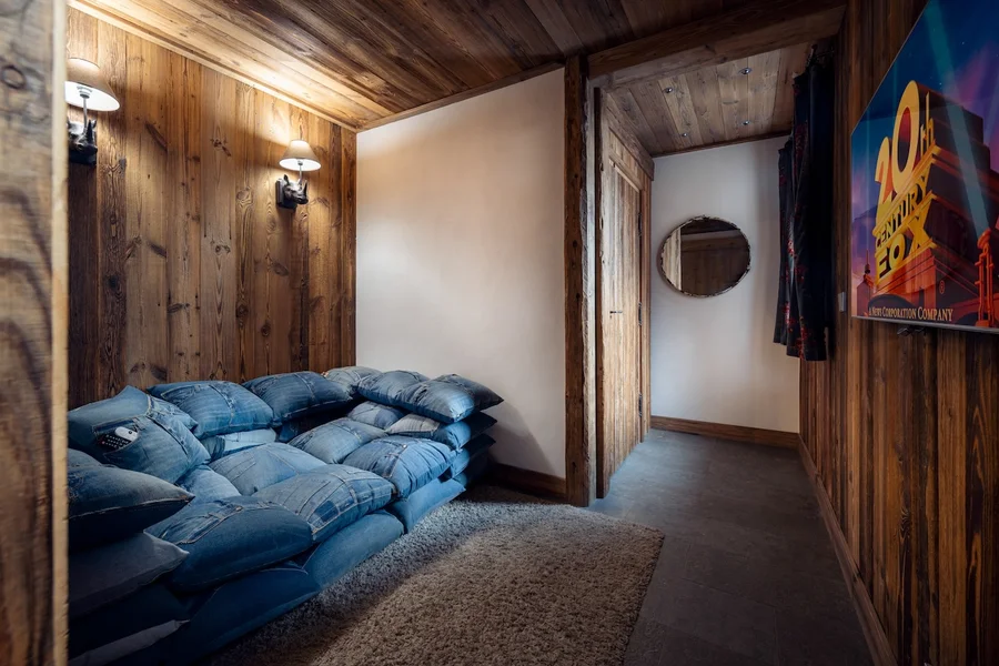 Classy chalet with an indoor swimming pool photo 15