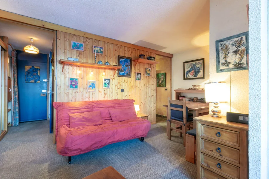 Traditional five person apartment in a quiet area photo 4