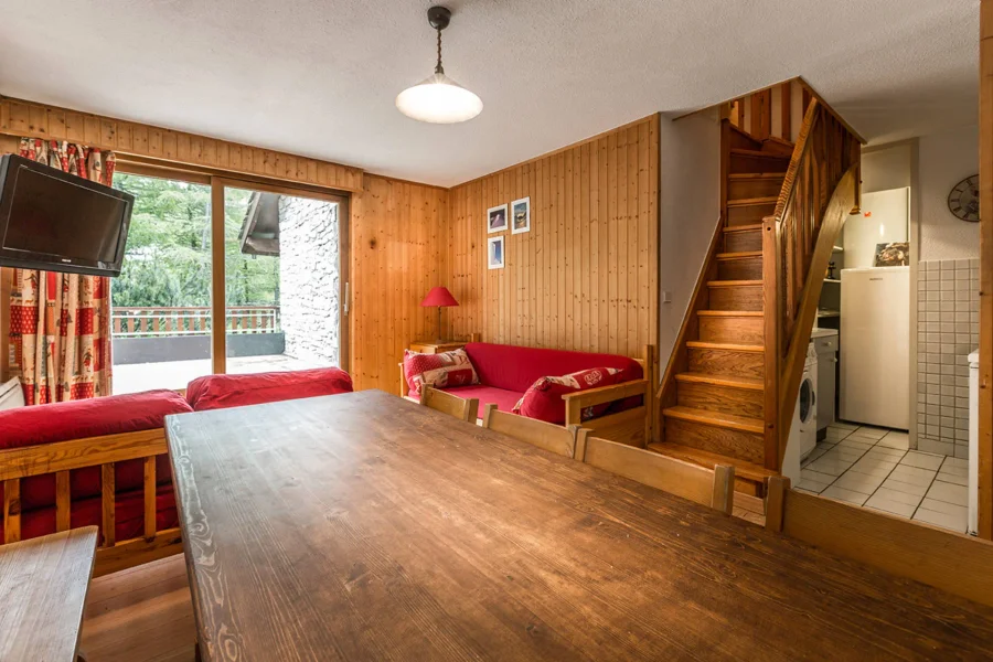 Spacious chalet for eight close to the centre photo 5