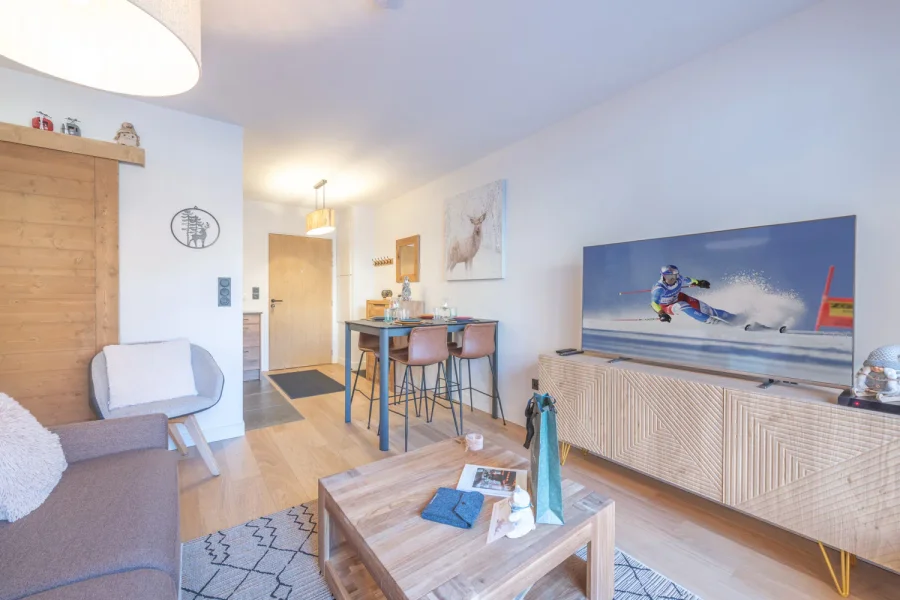 New apartment in luxury residence photo 4