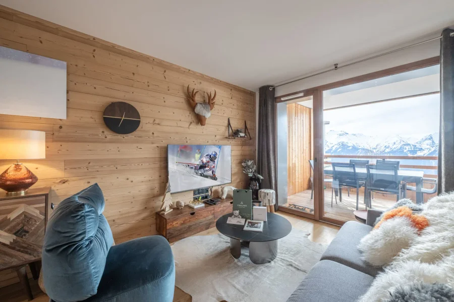 Bright, modern, central apartment photo 4