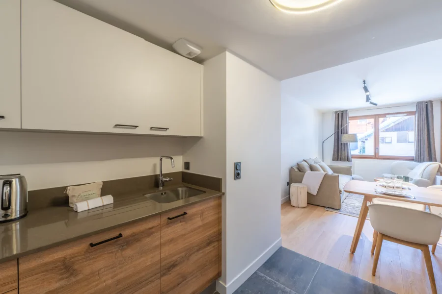 Bright apartment close to the centre photo 5