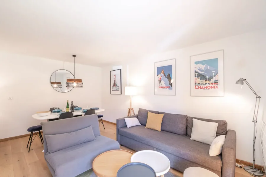 One bedroom apartment for four in Chamonix centre photo 3