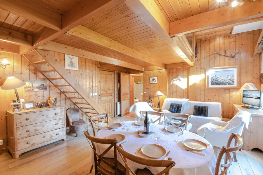 Traditional south facing apartment with great mountain views photo 5