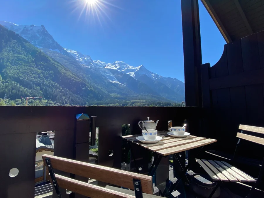 Spacious central two-bedroom apartment photo 4