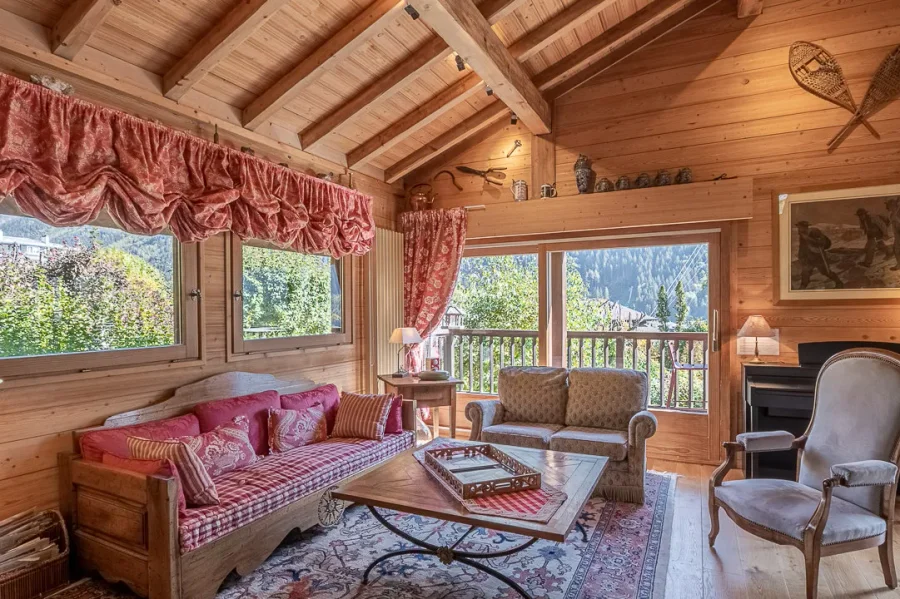 Spacious chalet close to Chamonix centre photo 2