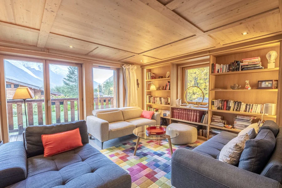 Large chalet with garden overlooking Mont Blanc photo 3