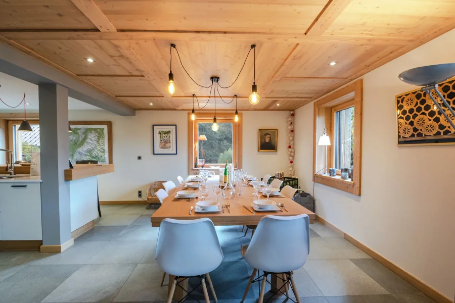 Large chalet with garden overlooking Mont Blanc photo 5