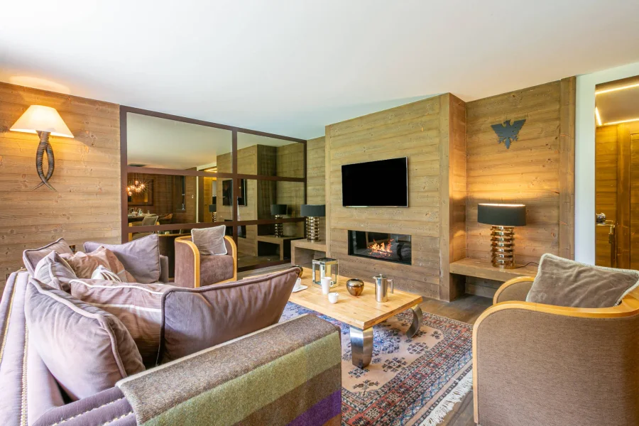 Luxe apartment in great location photo 3