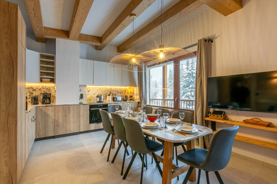 Bright, renovated apartment at the foot of the slopes with panoramic alpine views photo 2