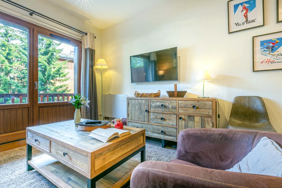 Homely and modern two bedroom apartment photo 4