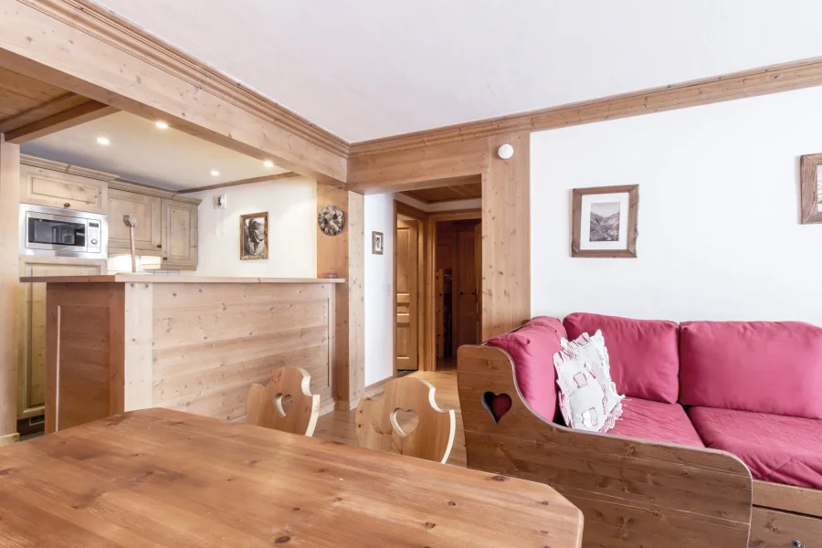 Bright apartment with good slope access photo 3