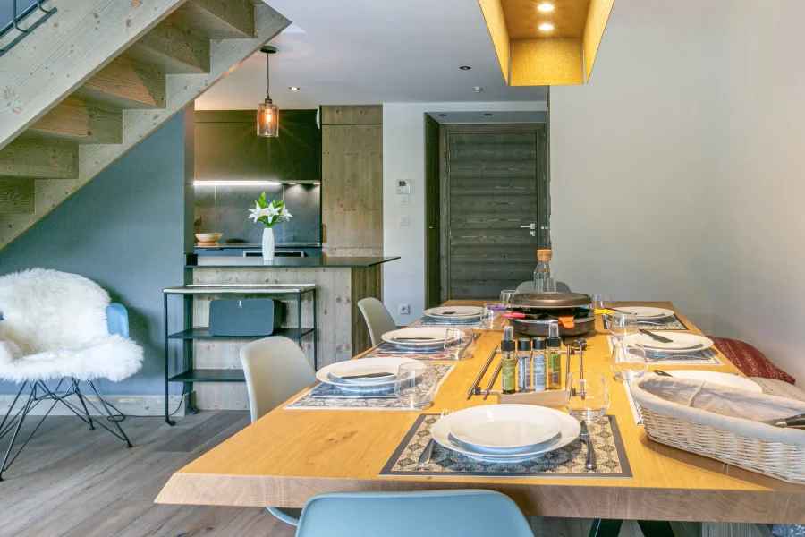 Luxe apartment in great location photo 5