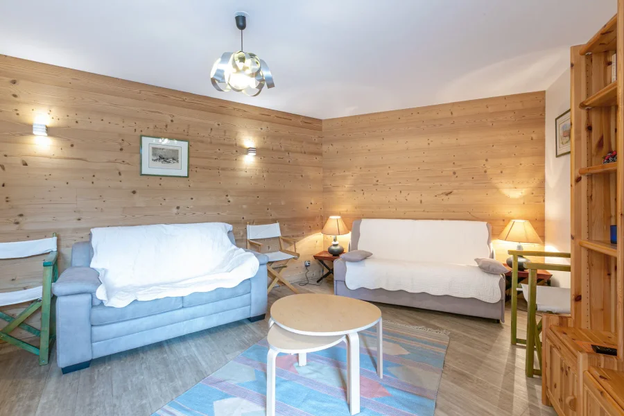 Contemporary apartment close to the centre photo 4