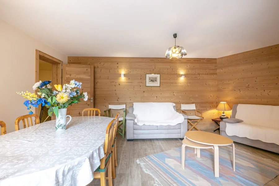 Contemporary apartment close to the centre photo 3