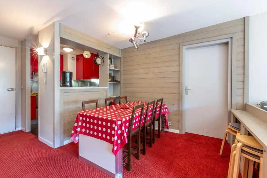 Spacious south-facing apartment near the slopes photo 5