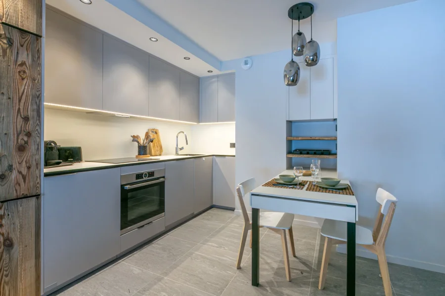 New apartment with modern finish photo 3