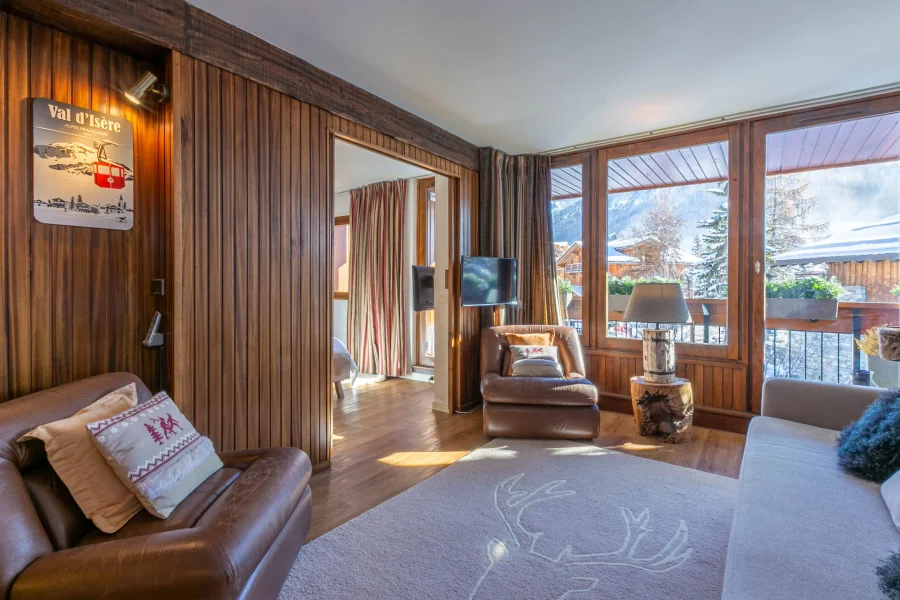 Traditional alpine apartment with easy slope access photo 3