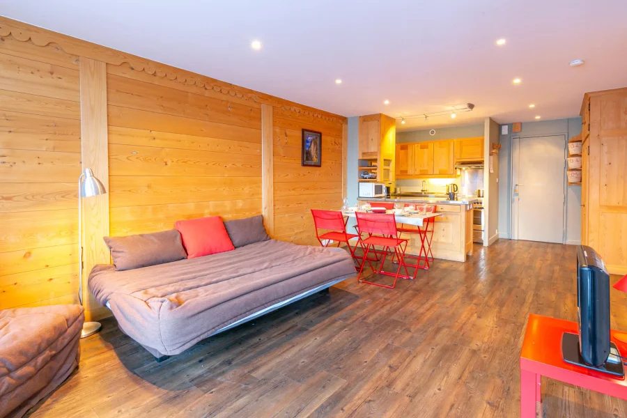 Central with easy access to the slopes photo 2