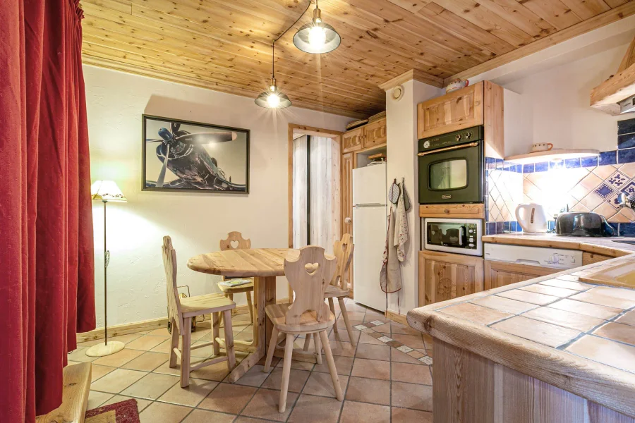 Alpine apartment ten minutes from the centre photo 3
