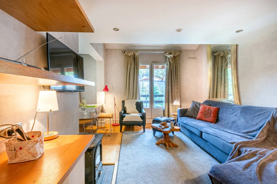 Bright alpine apartment close to the centre photo 3