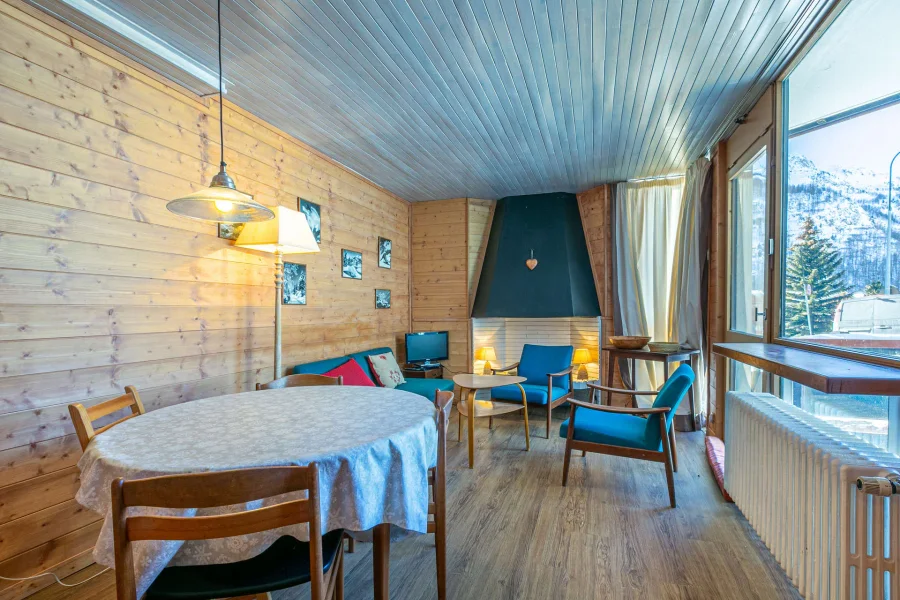 Central apartment next to tourist office photo 2