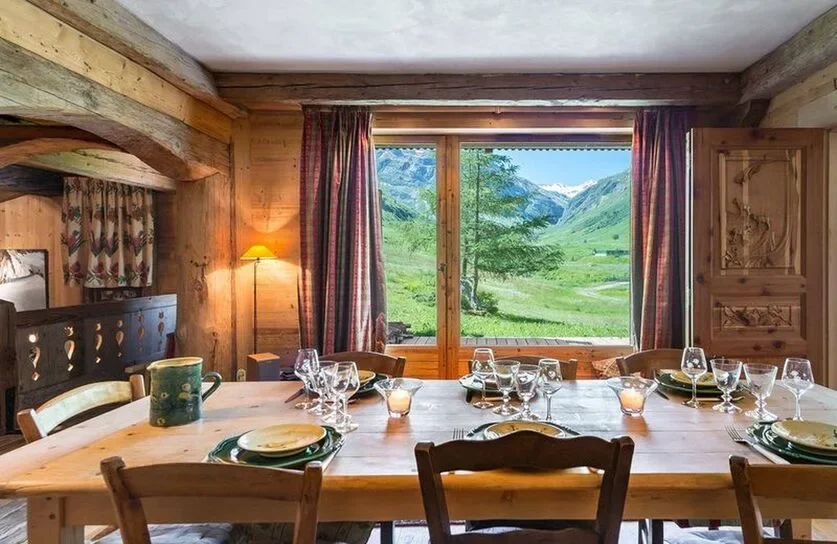 Ski-in/out apartment with stunning views photo 4