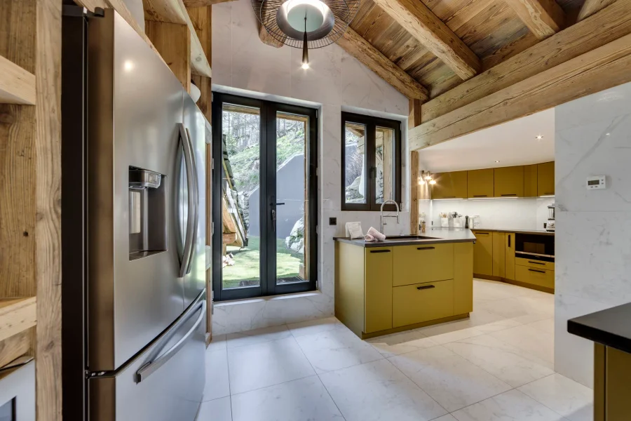 Modern chalet with wellness facilities photo 4