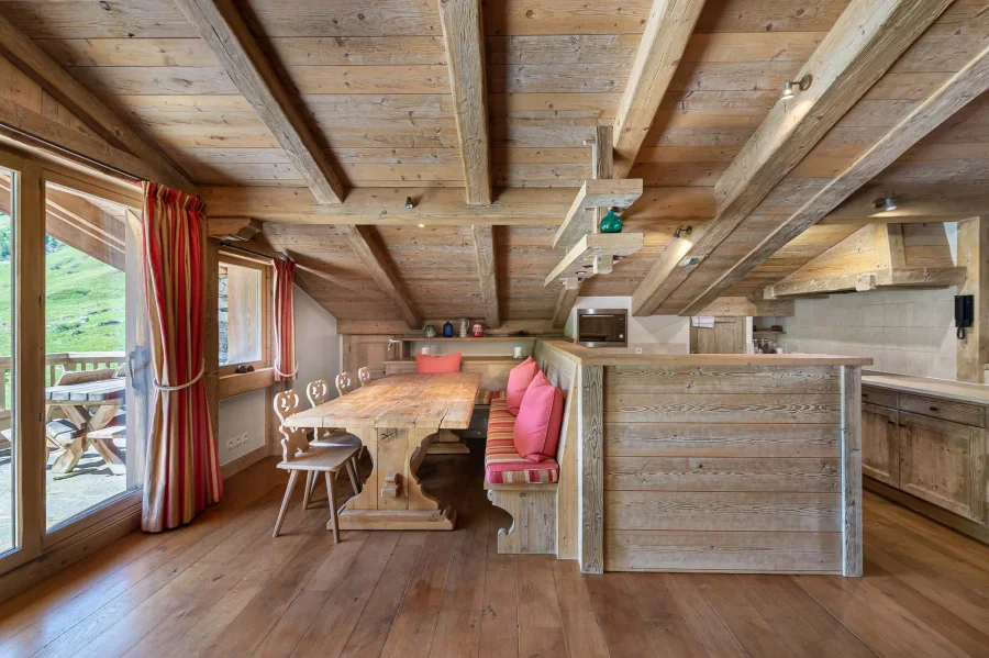 Ski-in ski-out apartment with uninterrupted views along the valley photo 4