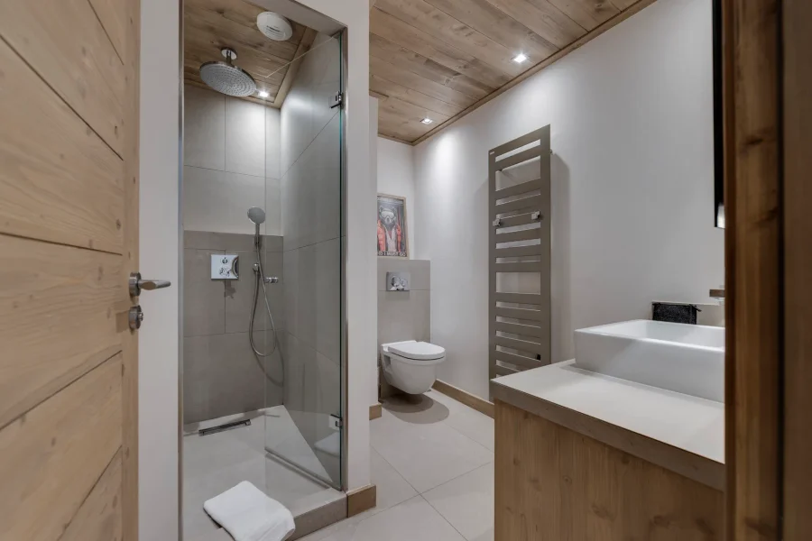Light and modern apartment near the centre of Val d'Isère photo 5