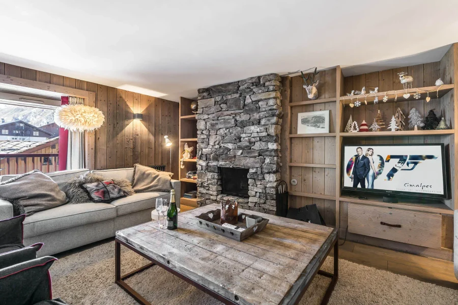 Industrial chic meets traditional alpine photo 3