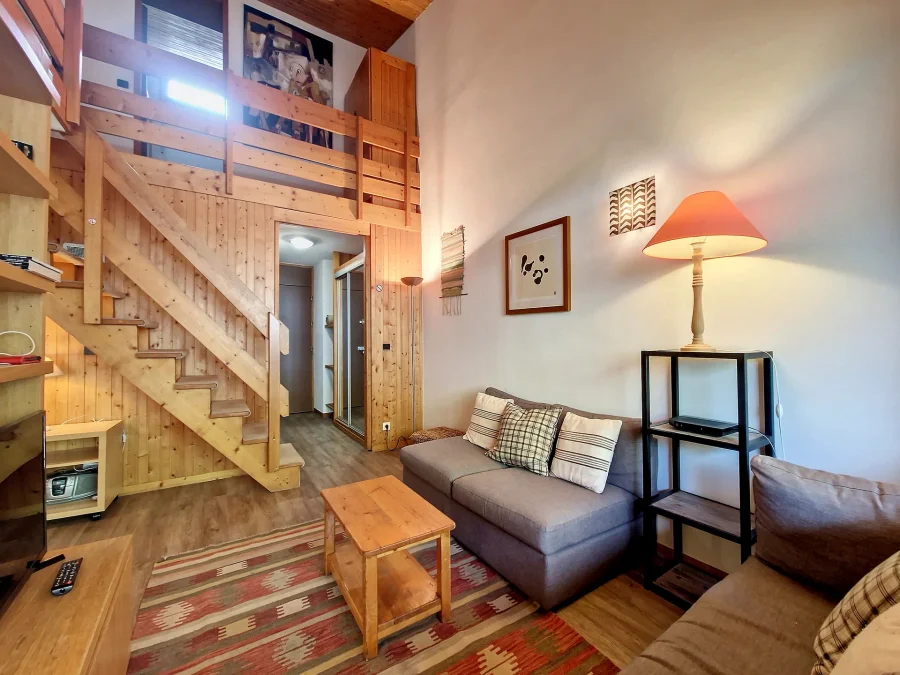 Modern duplex for six in the quiet part of town photo 2