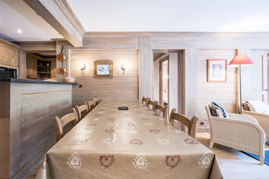 Charming and authentic apartment in quiet district photo 4