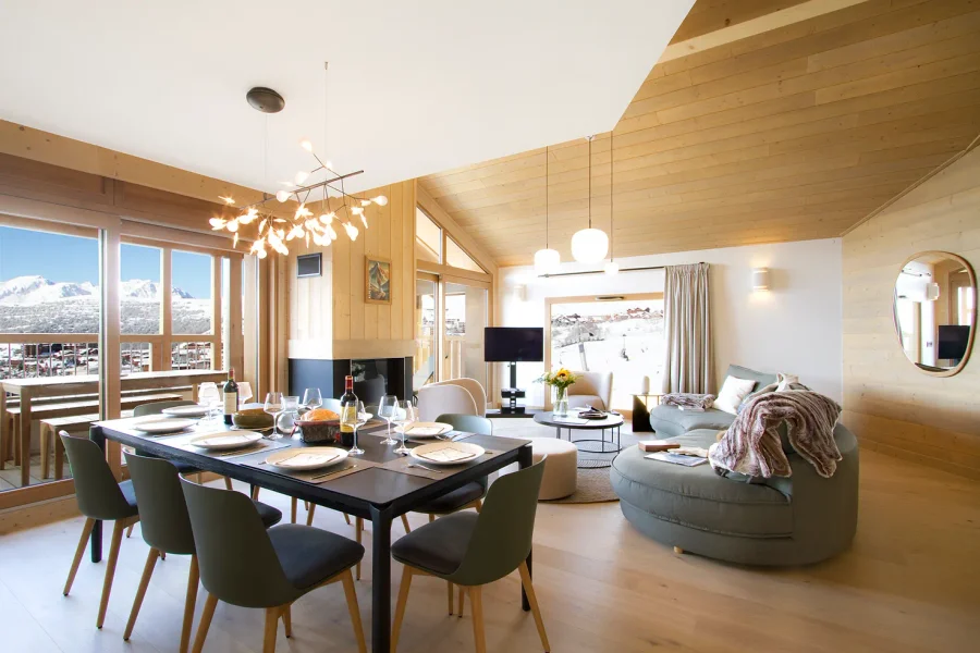 Magnificent ski in ski out apartment photo 3