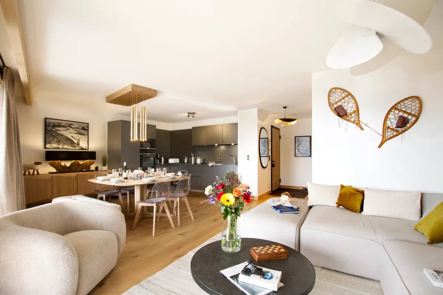 Spacious apartment for eight with pool access photo 3