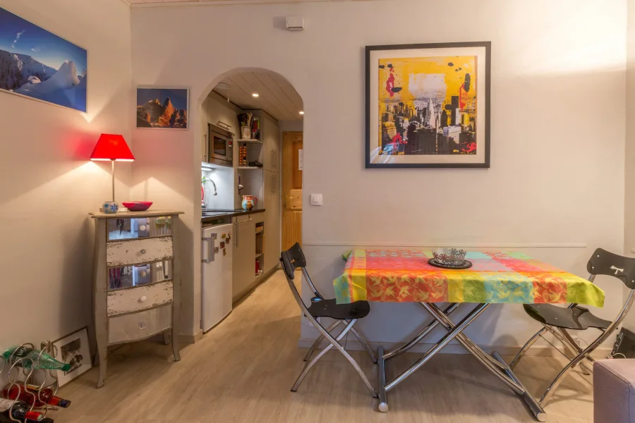 Renovated fourth-floor studio apartment for two with balcony photo 5