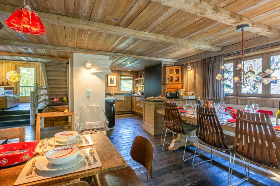 Gorgeous chalet with everything you could possibly want! photo 3