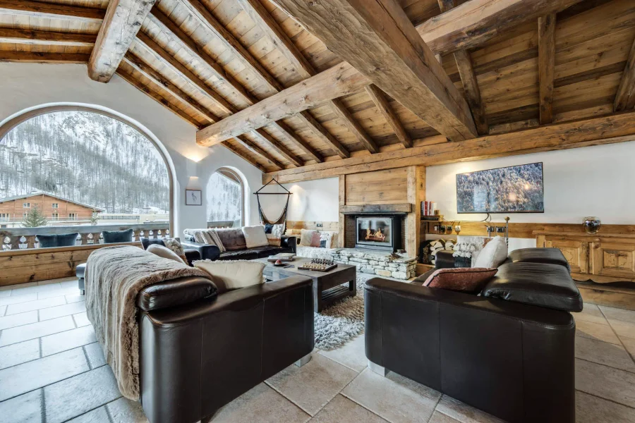Prestigious chalet for eight with spa facilities photo 4