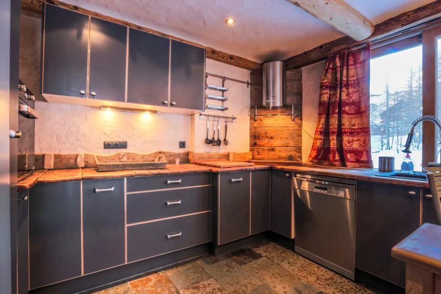 Well equipped beautiful chalet-style apartment photo 3