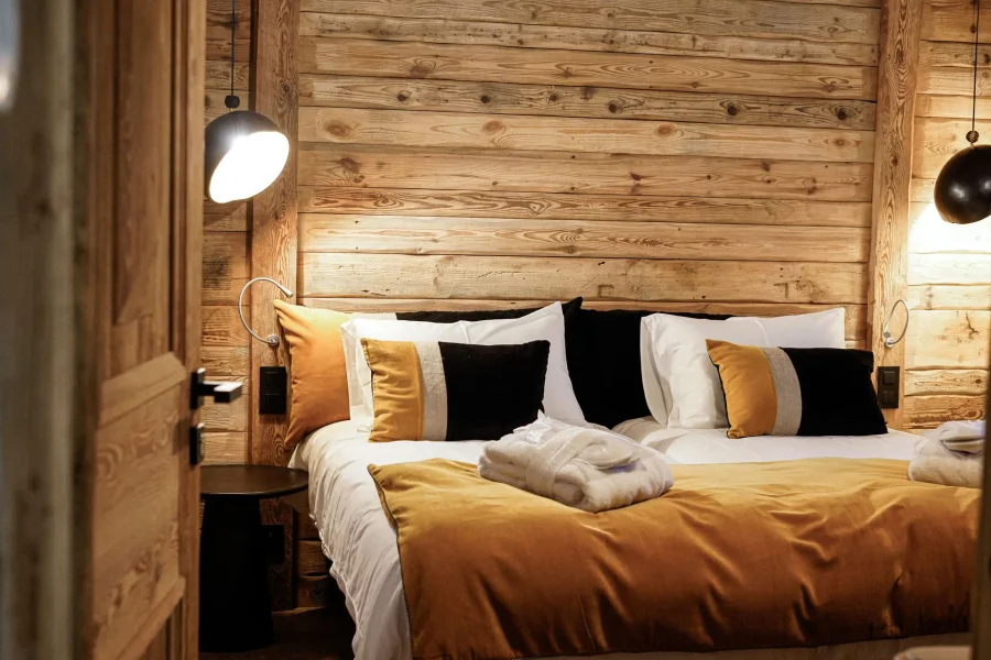 Beautiful Chalet with indoor pool in quiet part of town photo 2