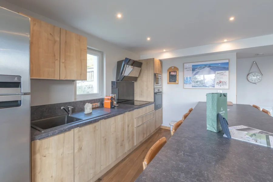 Beautiful family apartment photo 3
